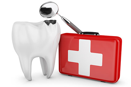 graphic of emergency first aid kit next to a tooth